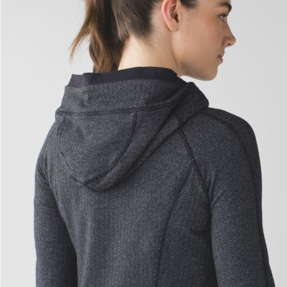 Like New Lululemon Women’s Think Fast Herringbone Hoodie, Size 2 - Picture 6 of 13
